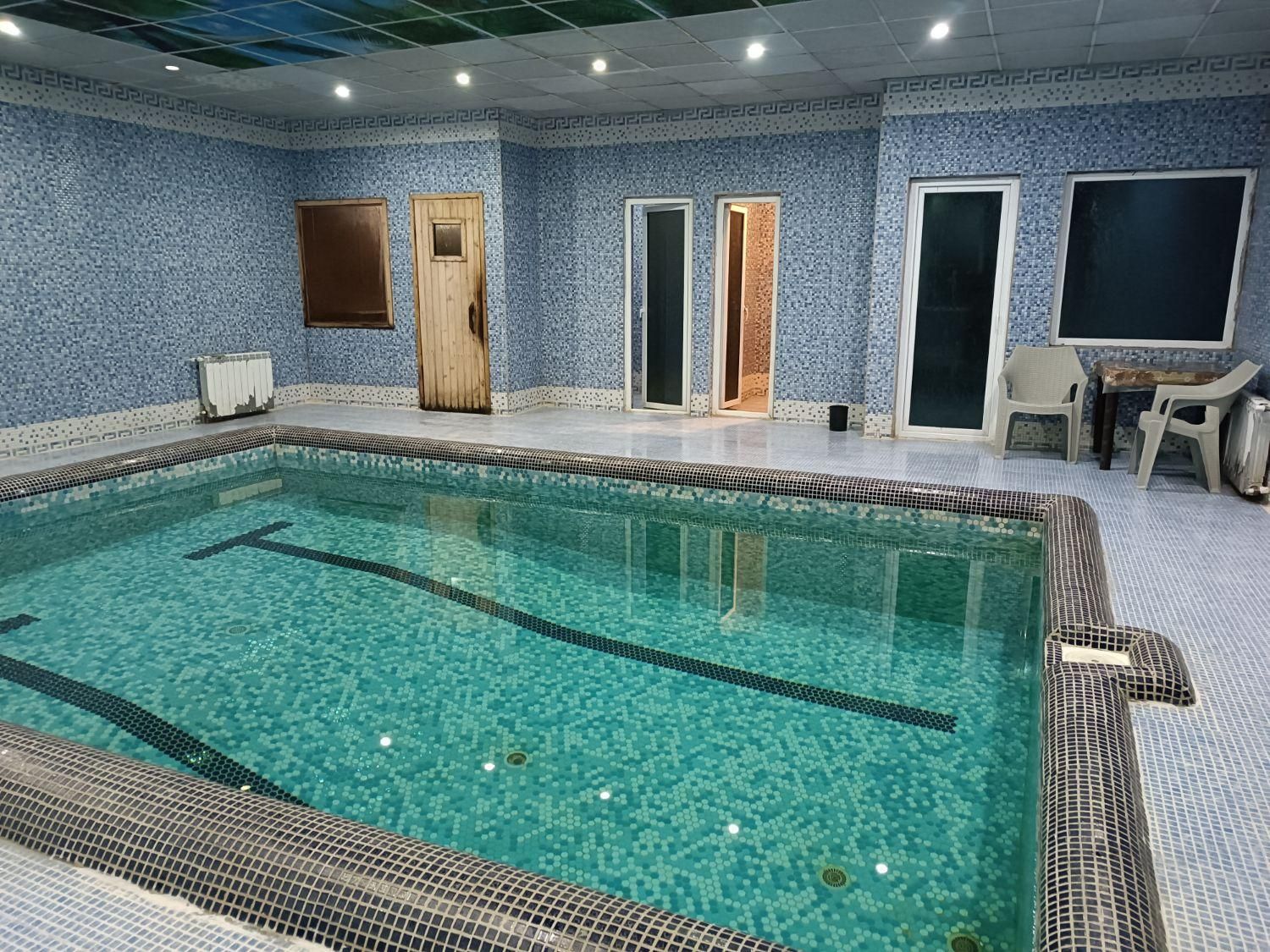 اجاره ویلا با استخر سرپوشیده و آبگرم و تمیز|اجارهٔ کوتاه‌مدت ویلا و باغ|کرج, فاز ۱ مهرشهر|دیوار