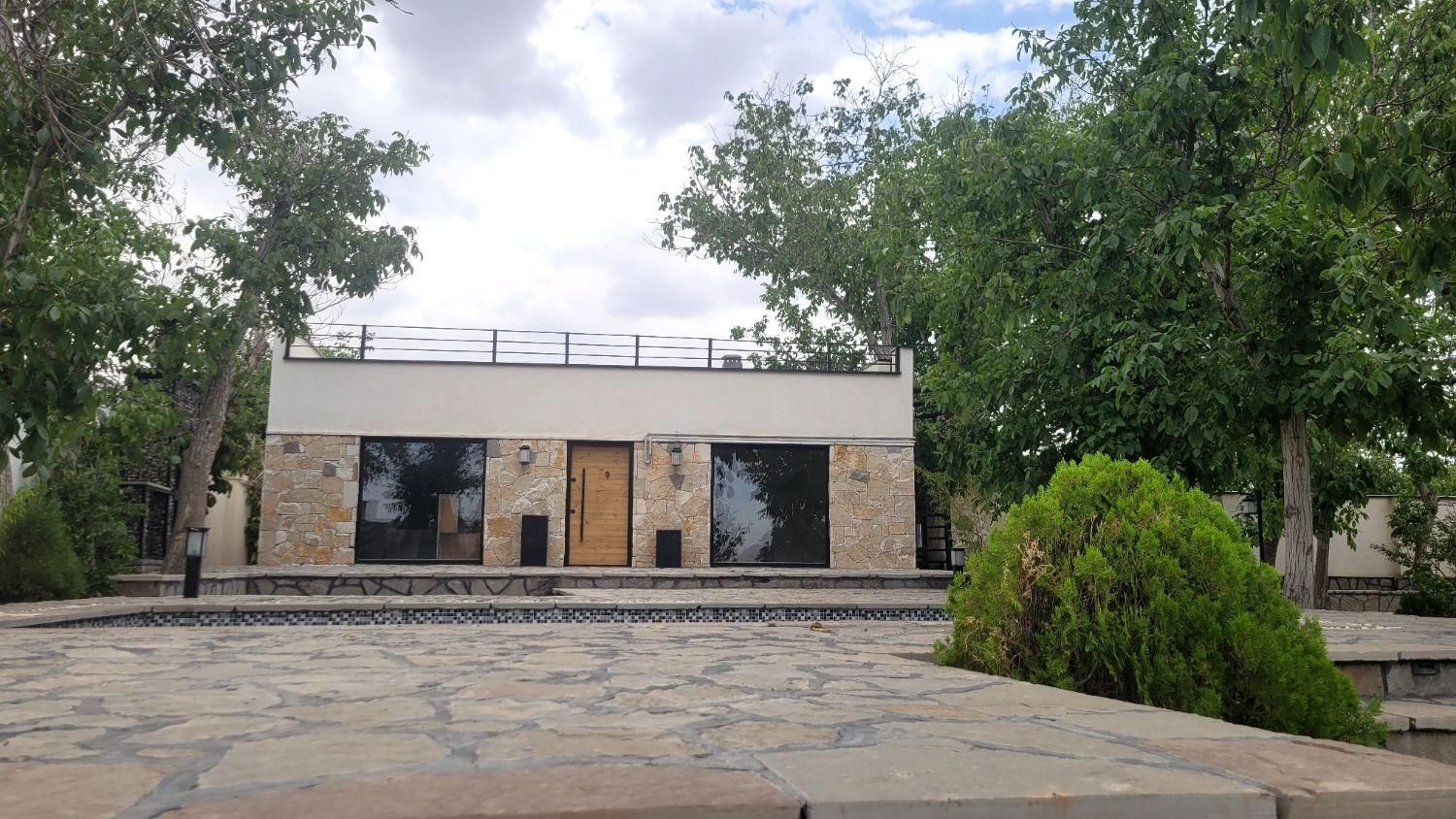 ۳۳۰۰متر باغ ۲۰۰متر ویلا مدیترانه‌ای درآبسردپزشکان|فروش خانه و ویلا|آبسرد, |دیوار