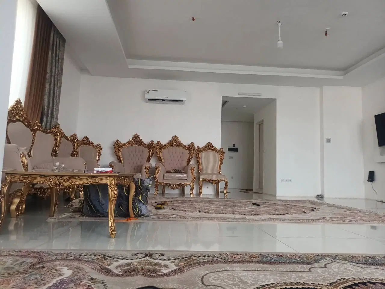 اجاره واحد آپارتمان فول امکانات واقع در سیمرغ|اجارهٔ آپارتمان|نیشابور, دارایی|دیوار
