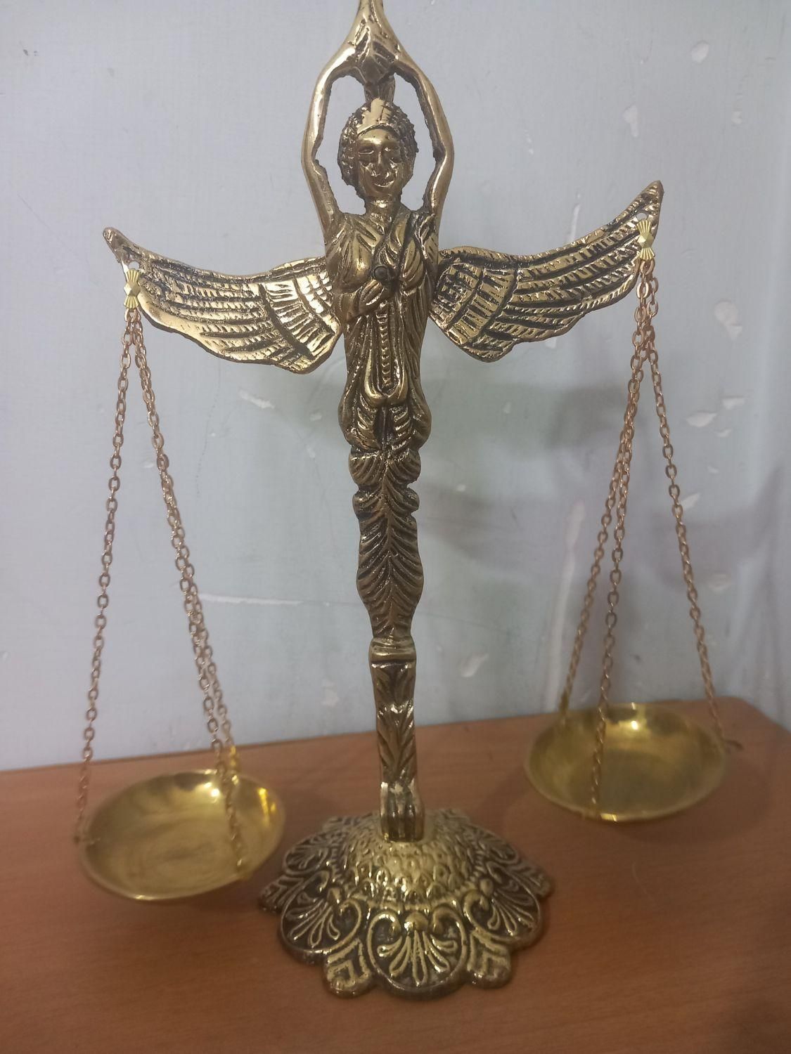 راهنمایی و حل سریع پرونده های املاک و حقوقی کلان|فعالیت داوطلبانه تحقیقاتی|تهران, اکباتان|دیوار