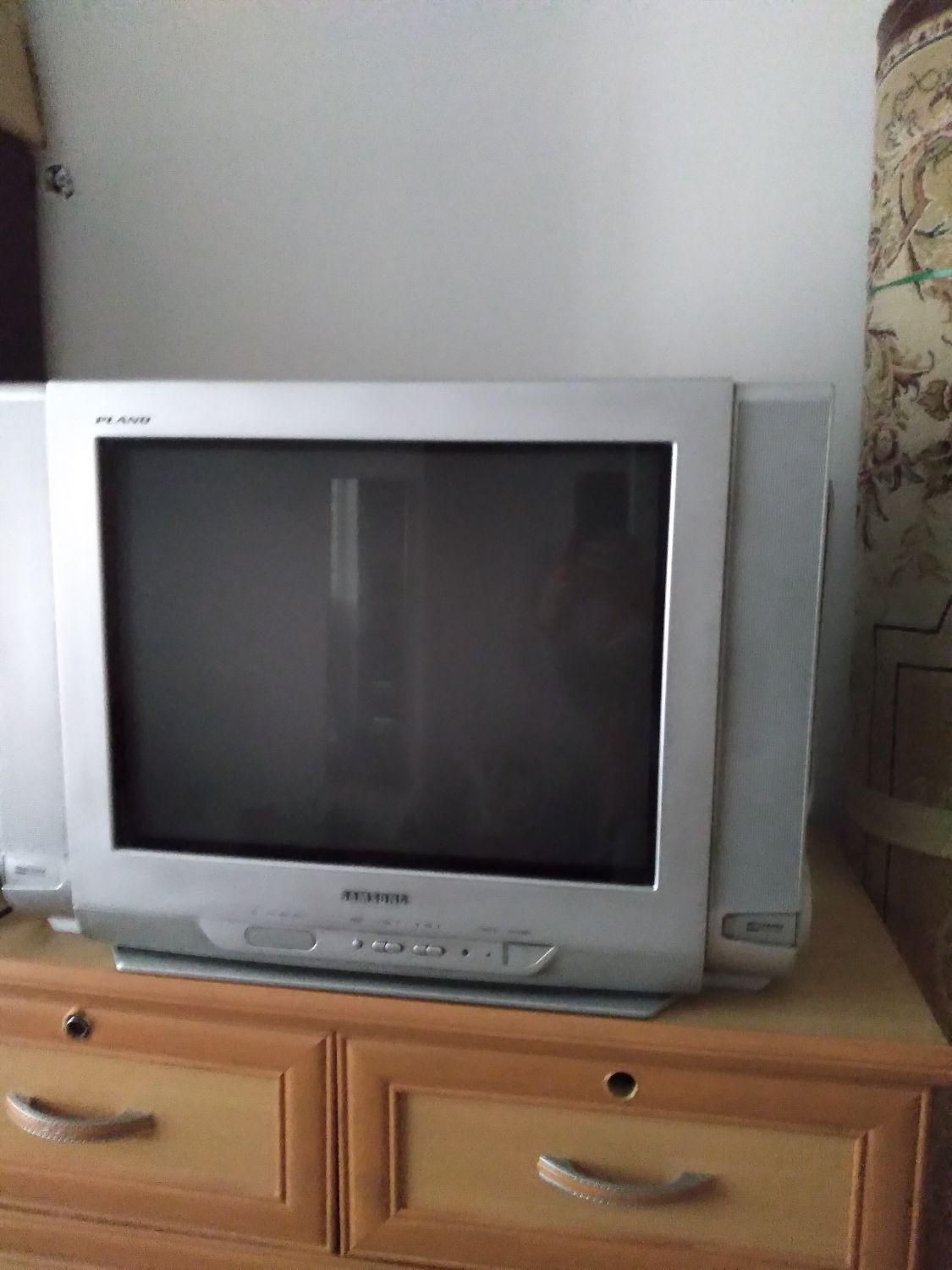 تلویزیون ۲۶ اینچ سام سونگ سالم بدونه کنترول|تلویزیون و پروژکتور|بندر انزلی, معلم|دیوار