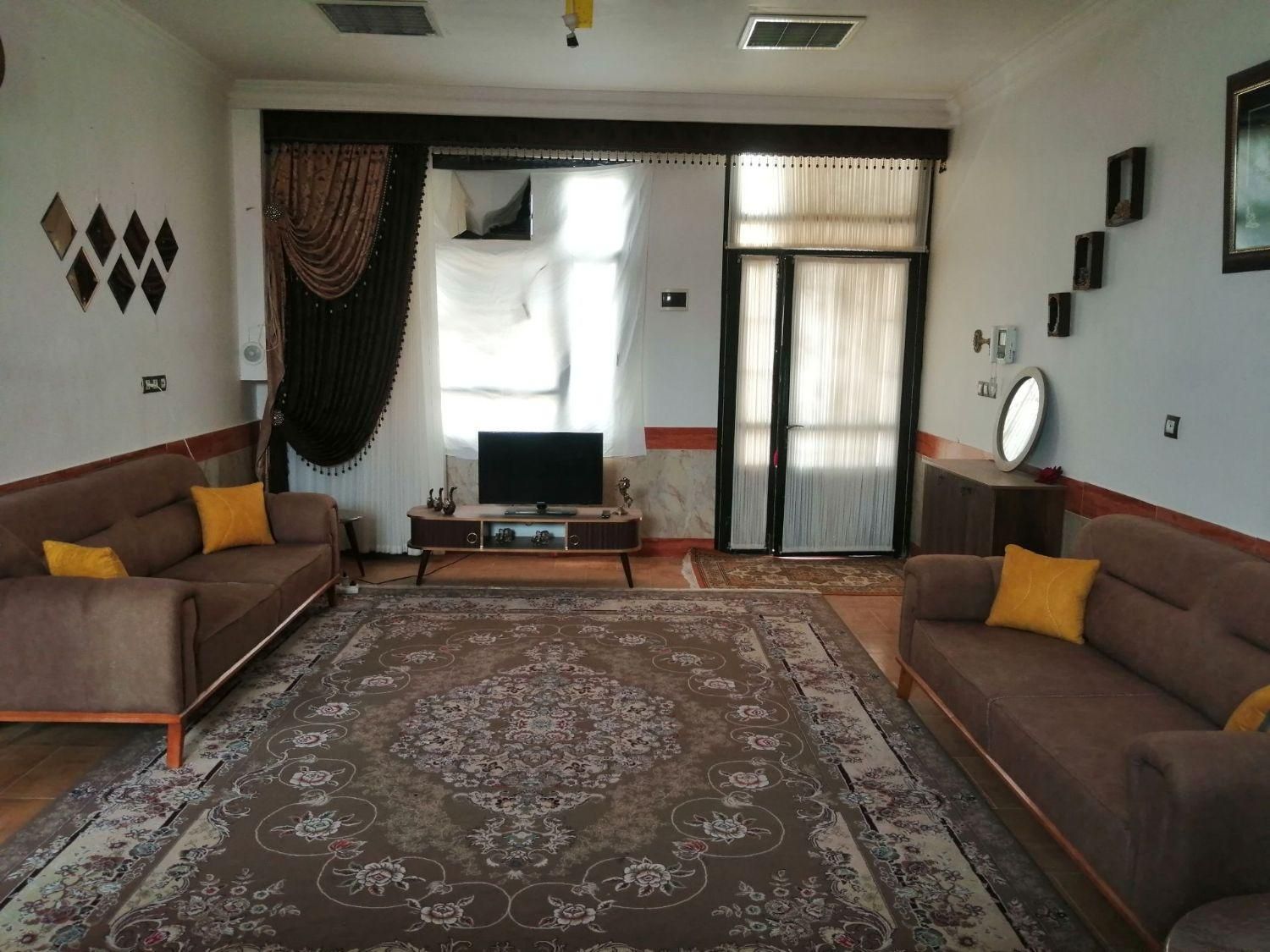 خانه اجاره ای طبقه اول|اجارهٔ خانه و ویلا|گناباد, |دیوار