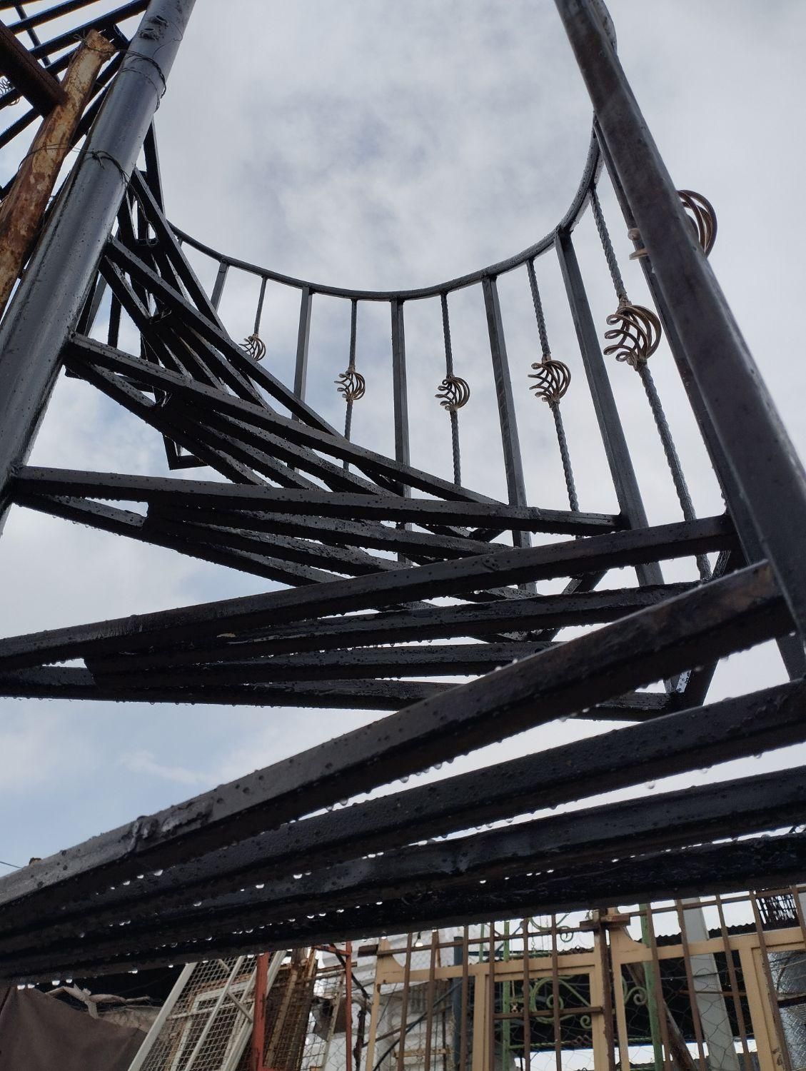 پله اهنی|مصالح و تجهیزات ساختمان|مشهد, نیزه|دیوار