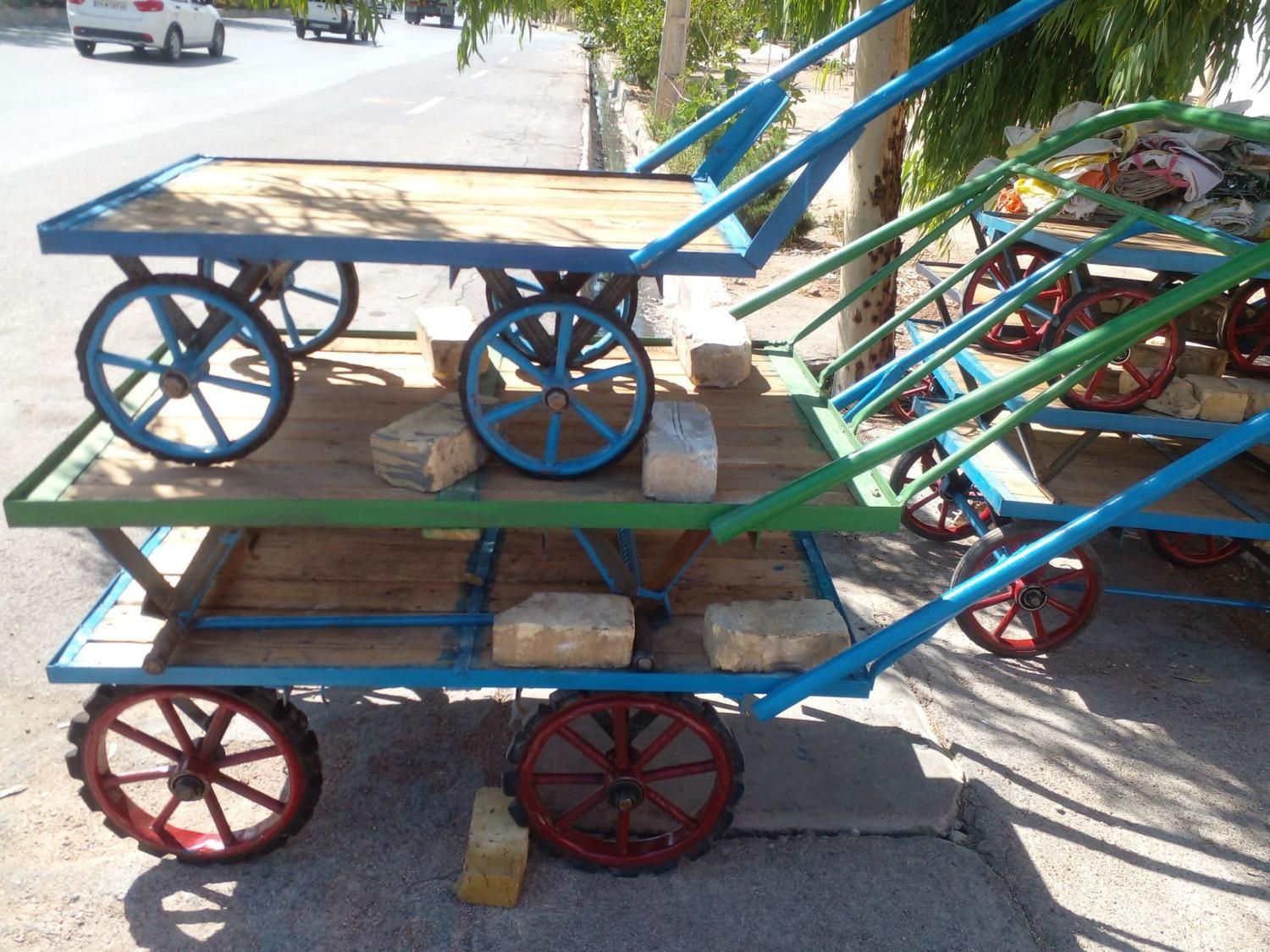 گاری چهارچرخ|فروشگاه و مغازه|شیراز, کوزه گری|دیوار