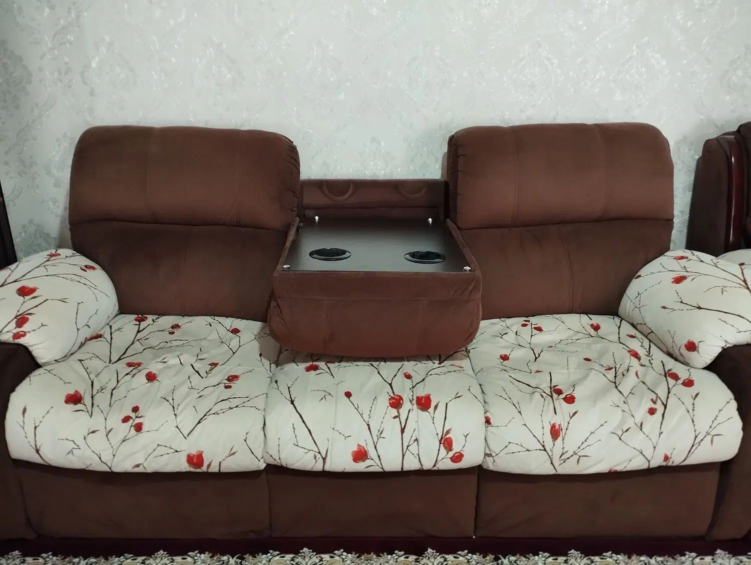 مبل کلاسیک نه نفره|مبلمان خانگی و میز عسلی|کرمانشاه, |دیوار