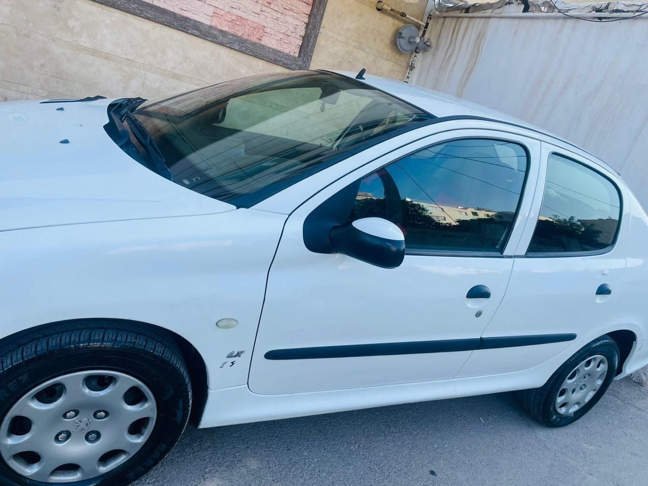 پژو 206 SD V8، مدل ۱۳۹۴|خودرو سواری و وانت|شیراز, فرگاز|دیوار