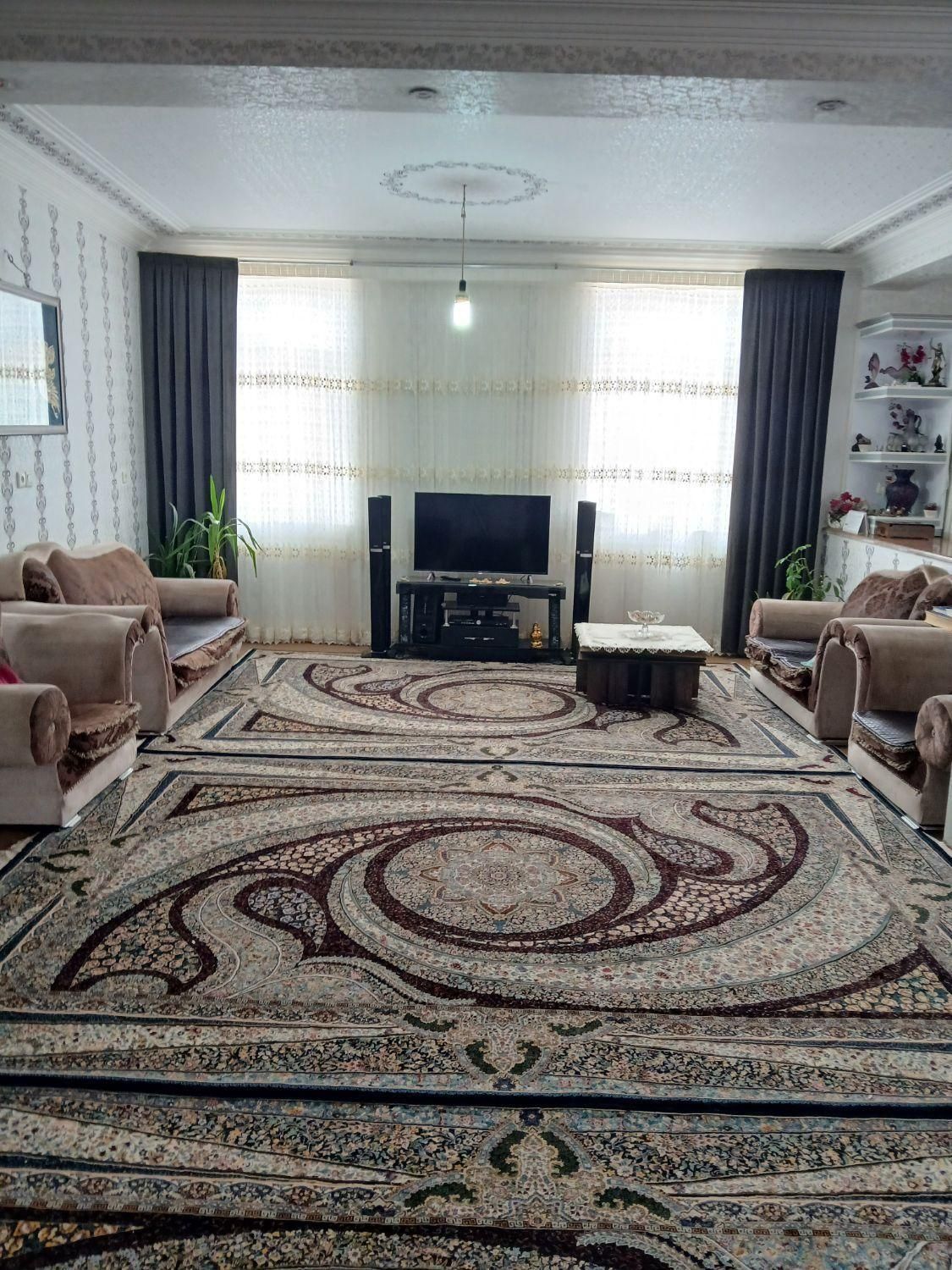 اجاره سوییت/ویلادربست|اجارهٔ کوتاه‌مدت ویلا و باغ|اراک, |دیوار