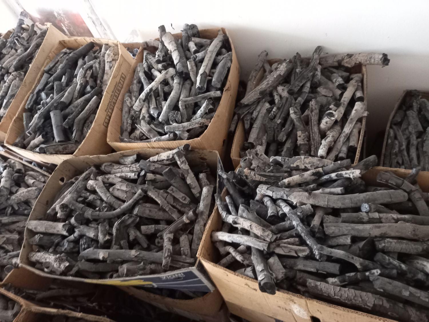 زغال قلم سفید پسته قلیونی وکبابی لیمو و پسته|عمده‌فروشی|مشهد, رضاشهر|دیوار