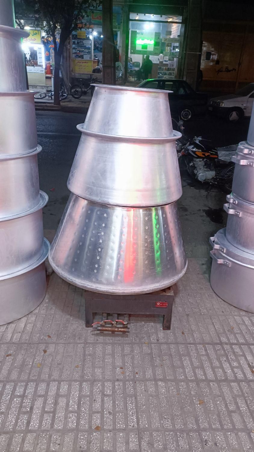 دیگ قازان قابلمه 15 من چکشی روحی|ظروف پخت‌وپز|قم, علی آباد سعدگان|دیوار