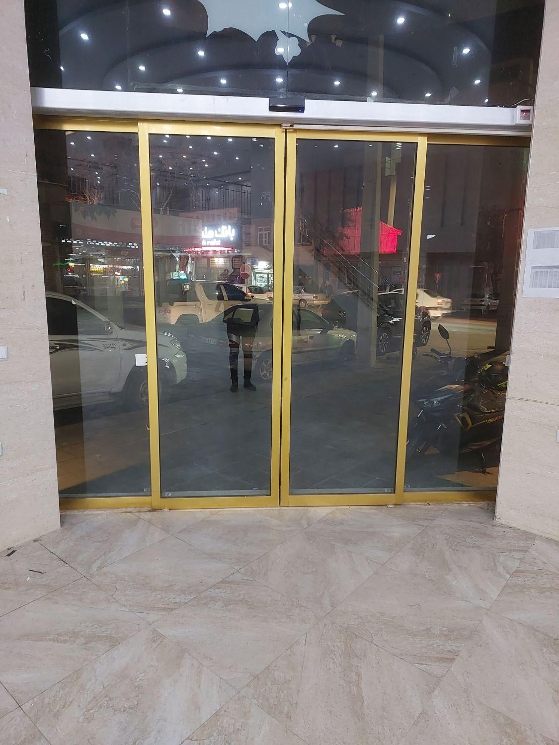 پارتیشن، اتاقک و...شیشه|خدمات پیشه و مهارت|زنجان, |دیوار