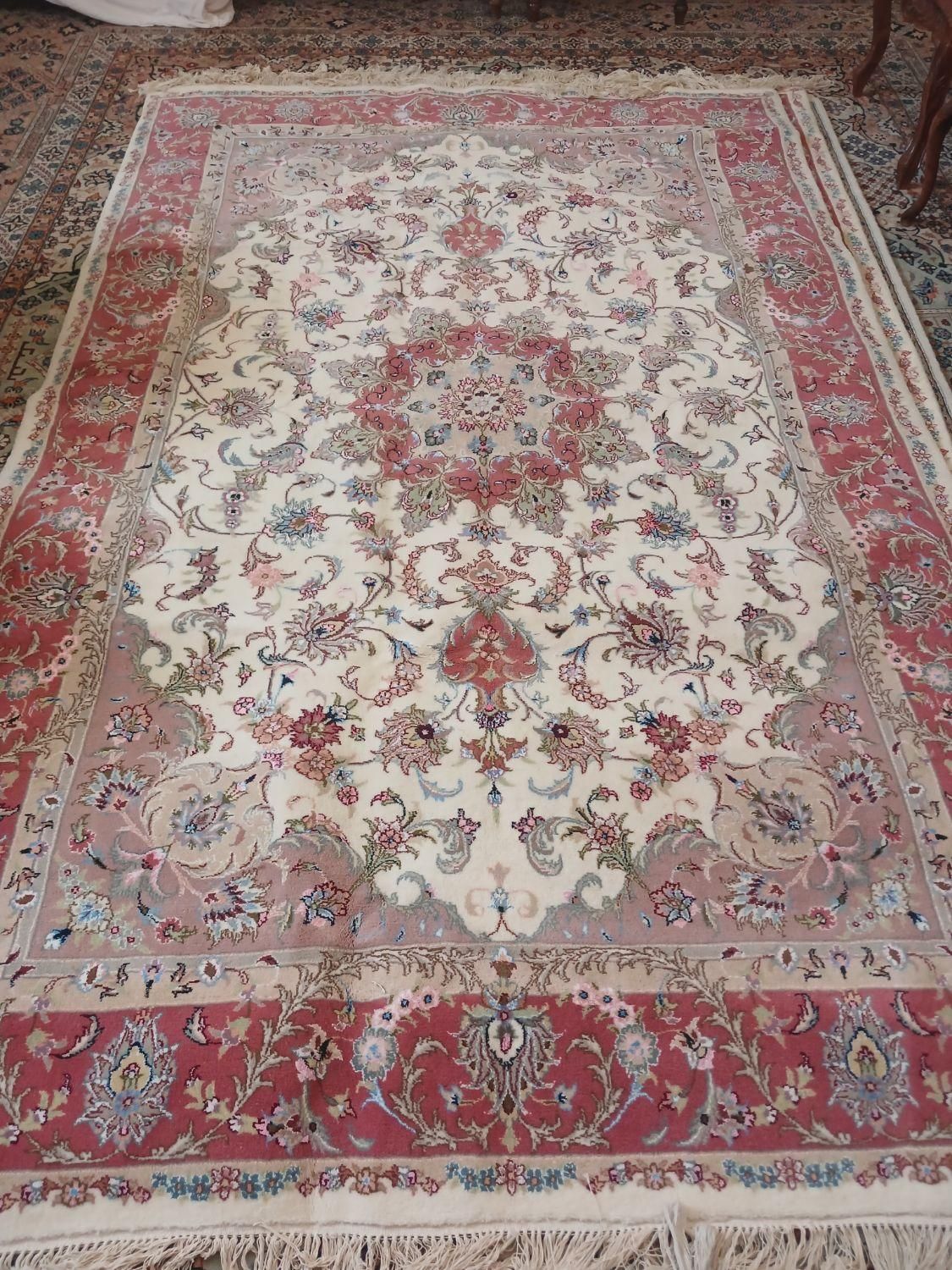 فرش دستباف تازه بافته نو و سالم|فرش|یزد, |دیوار