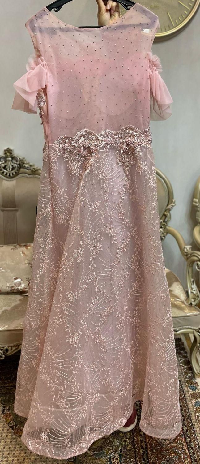 2 دست لباس مجلسی در حد|لباس|رشت, سعدی (تختی)|دیوار