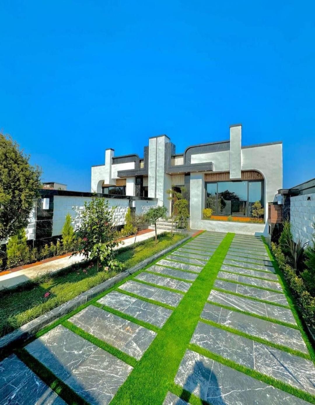 ویلامدرن۲۰۰زمین/۱۰۰بنا/داخل شهرک بانگهبانی/سنددار|فروش خانه و ویلا|رویان, |دیوار