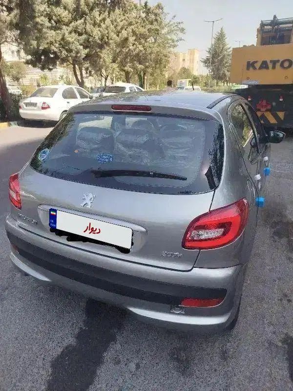 207iاتوماتیکTU5Pفول ارتقاء صفر1404سقف فلز تیتانیوم|خودرو سواری و وانت|تهران, نجات اللهی|دیوار
