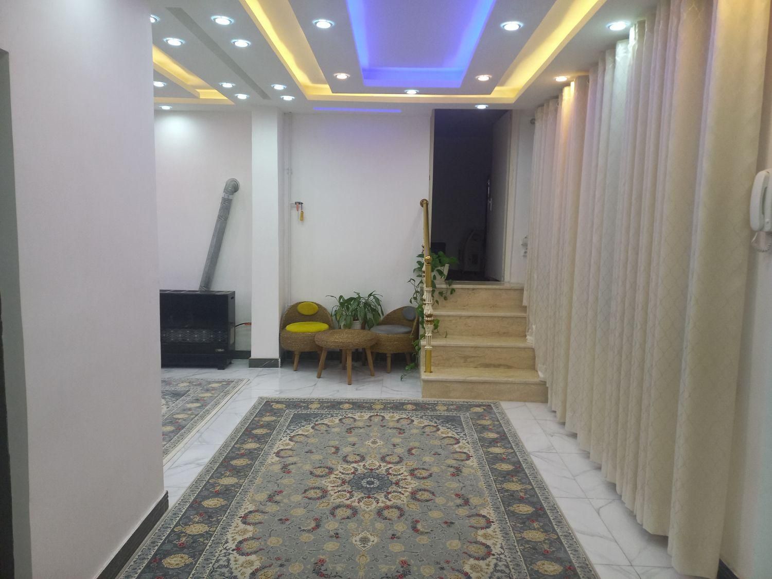 ویلای علی پور|اجارهٔ کوتاه‌مدت ویلا و باغ|لاهیجان, کوی خزر|دیوار