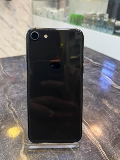 اپل iPhone 8 با حافظهٔ ۶۴ گیگابایت|موبایل|اصفهان, جلفا|دیوار