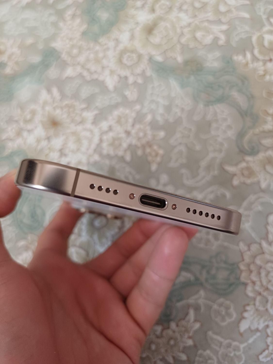 اپل iPhone 16 Pro Max با حافظهٔ ۲۵۶ گیگابایت|موبایل|خرم‌آباد, |دیوار