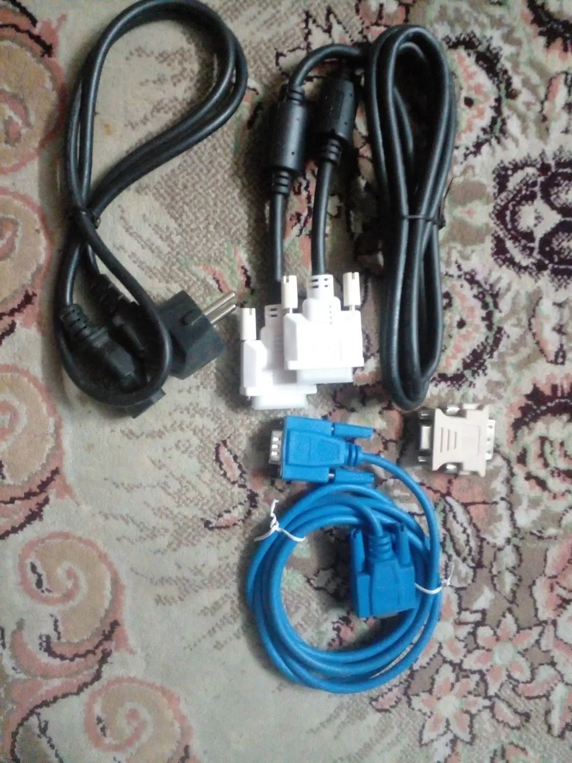 کابل DVI و VGA|قطعات و لوازم جانبی رایانه|اصفهان, لاله|دیوار