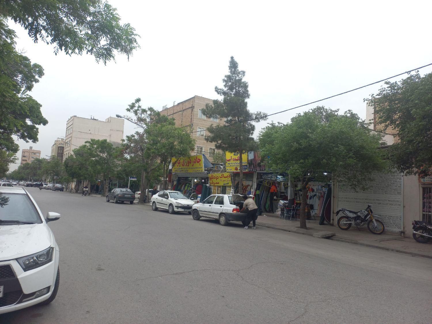مغازه ۱۵متربه همراه ۴۰مترزیرزمین چهارراه سیلو|اجارهٔ مغازه و غرفه|مشهد, طلاب|دیوار