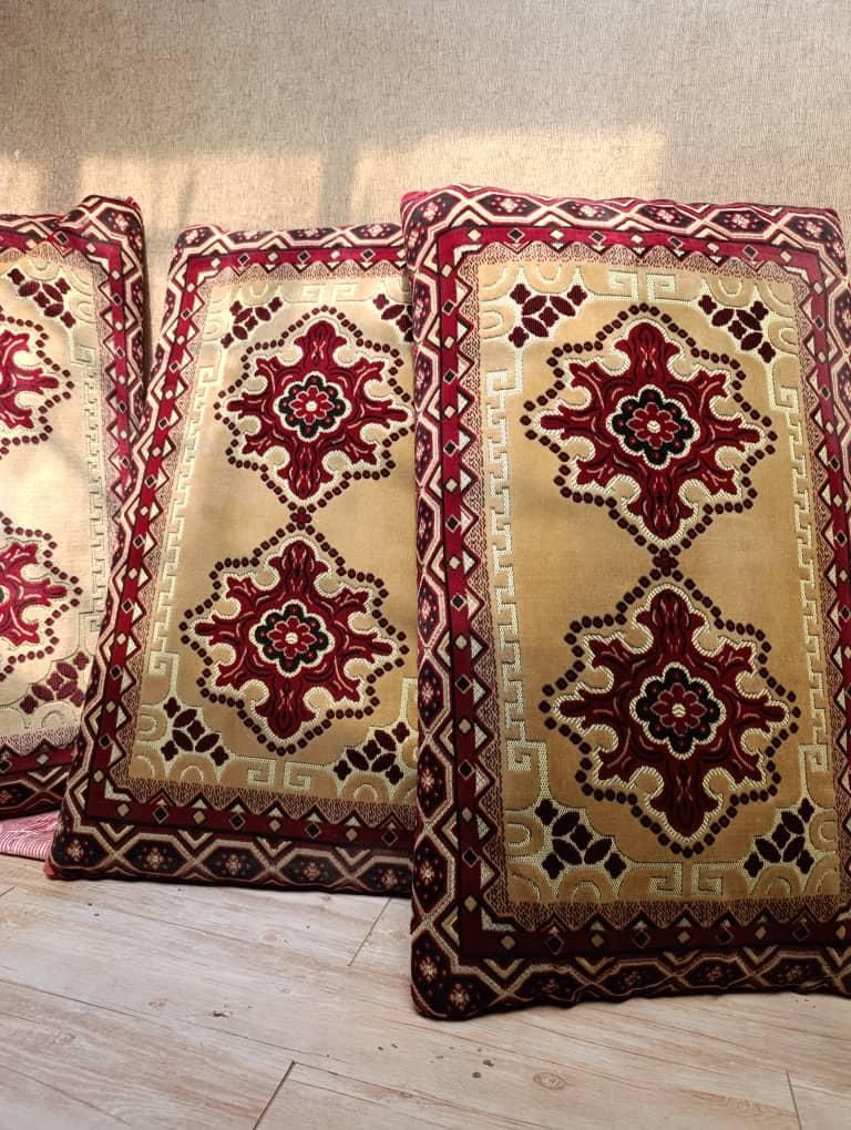 پشتی ماشینی|پشتی|شیراز, بهارستان|دیوار