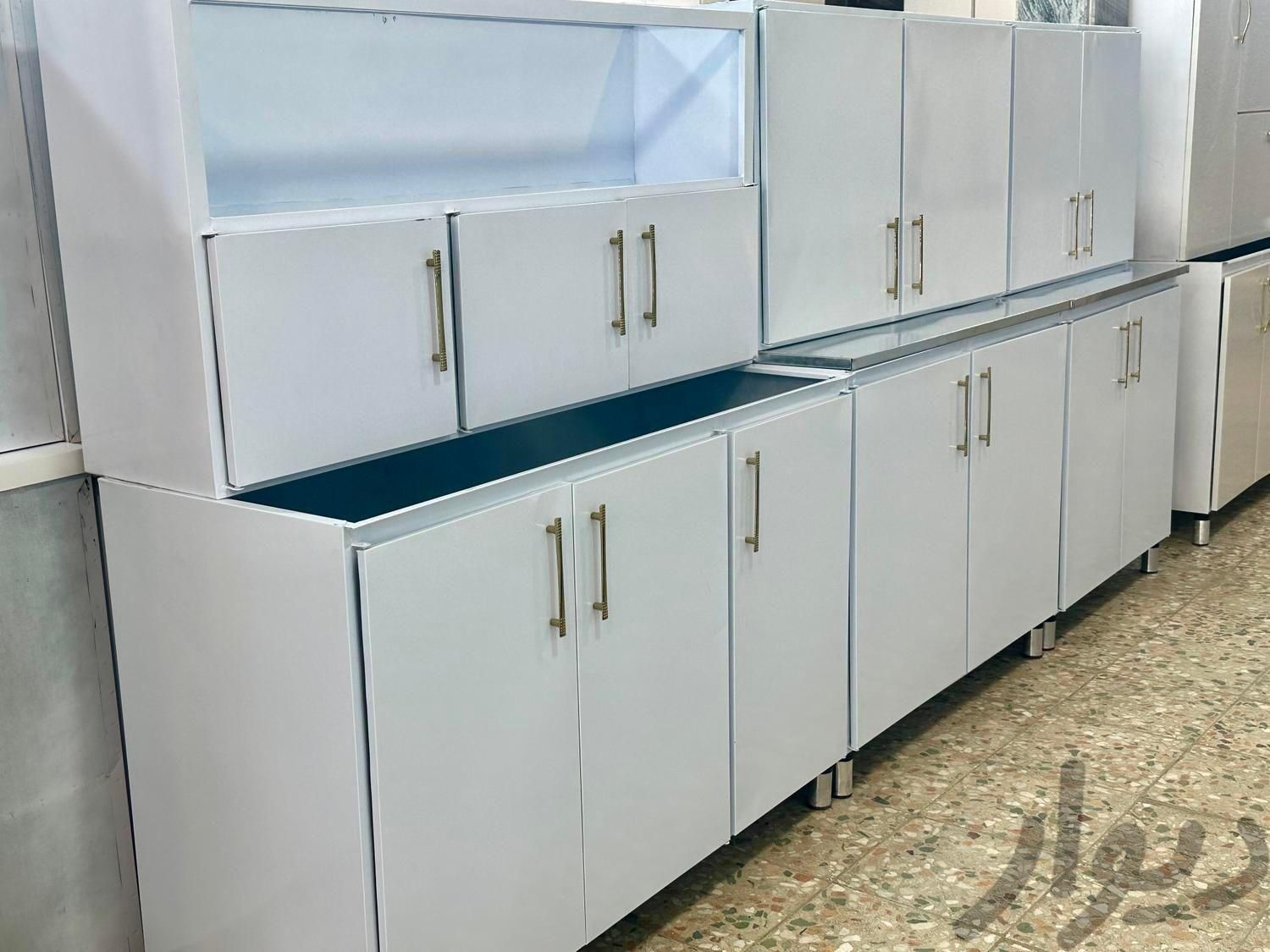 کابینت تمام فلز درب چوبی حاضری|مصالح و تجهیزات ساختمان|خرمآباد, |دیوار