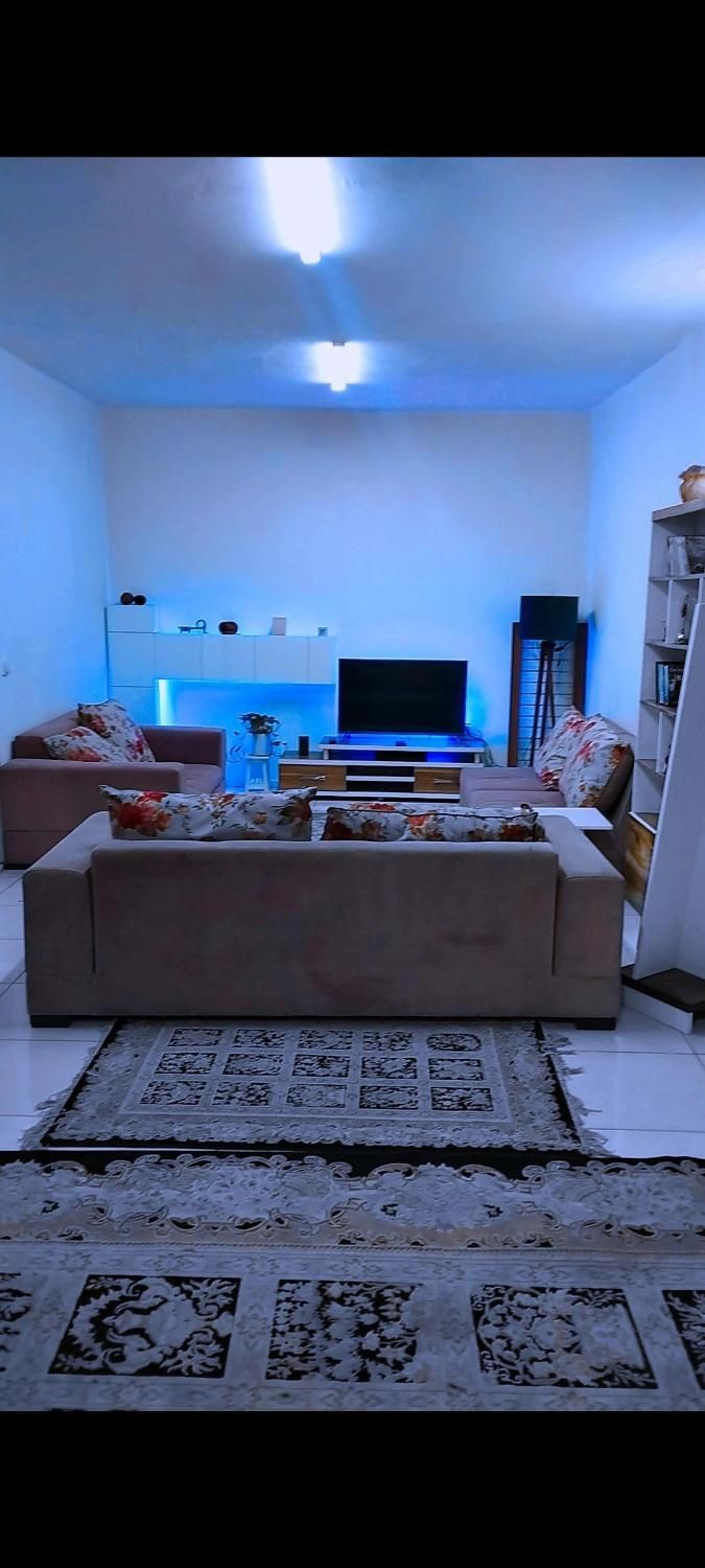 اپارتمان ۷۰متری دوخواب تک واحدی دربست|اجارهٔ کوتاه‌مدت آپارتمان و سوئیت|کرج, حیدرآباد|دیوار
