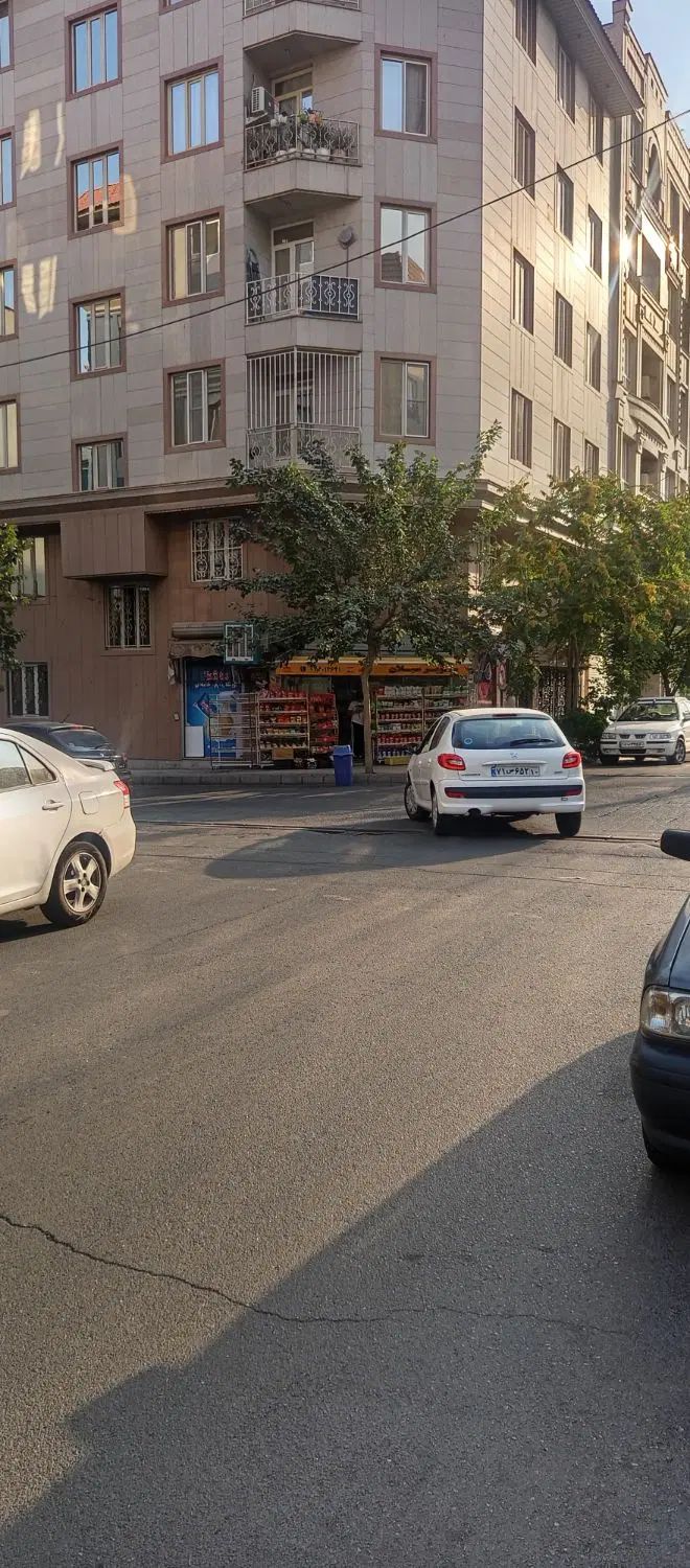 فروش ۳۳ متر مغازه سوپر مارکت فعال ۳ نبش|فروش مغازه و غرفه|تهران, فردوس|دیوار