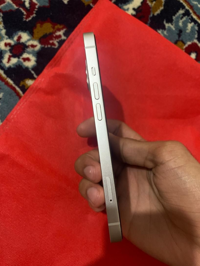 اپل iPhone 13 با حافظهٔ ۱۲۸ گیگابایت|موبایل|بومهن, |دیوار