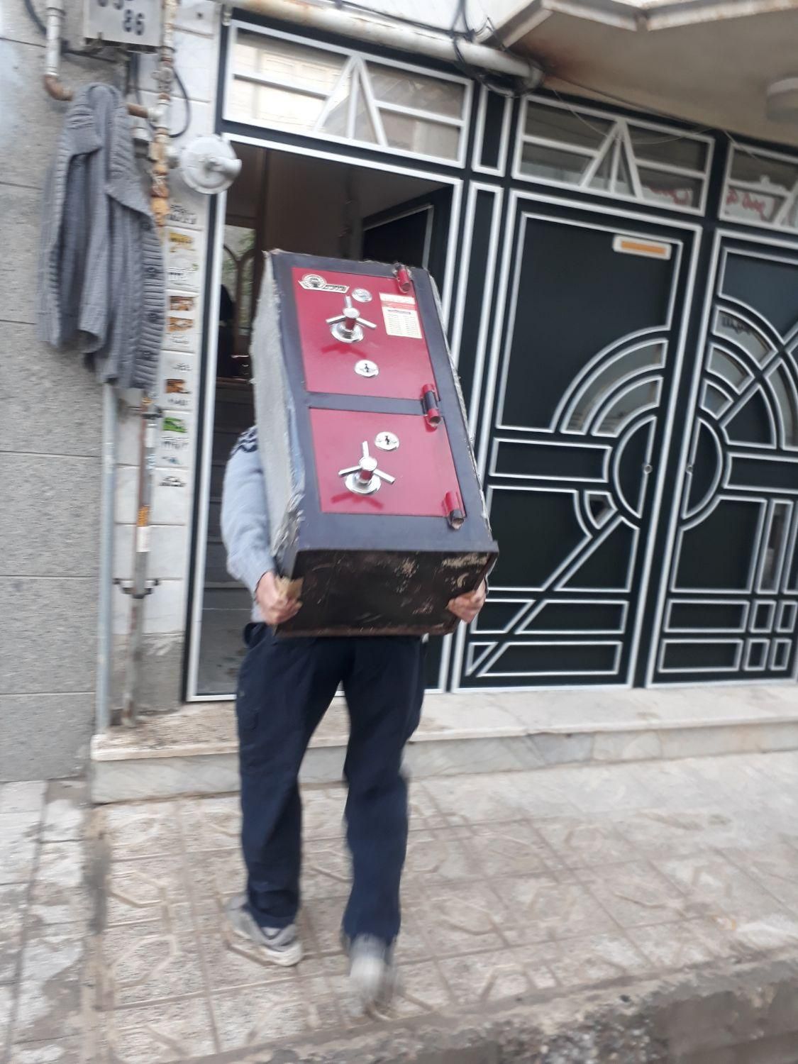 اتوبارباربری حمل نقل تضمینی ایسوزو۶متری،کارگرماهر|خدمات حمل و نقل|زنجان, |دیوار