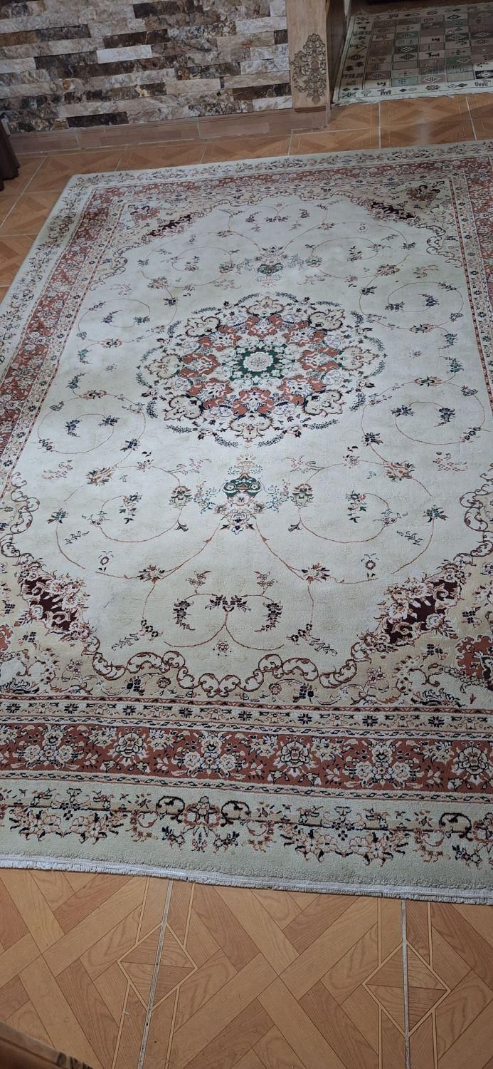 فروش فرش ۶ متری خوش‌طرح، قیمت عالی|فرش|قائم‌شهر, |دیوار