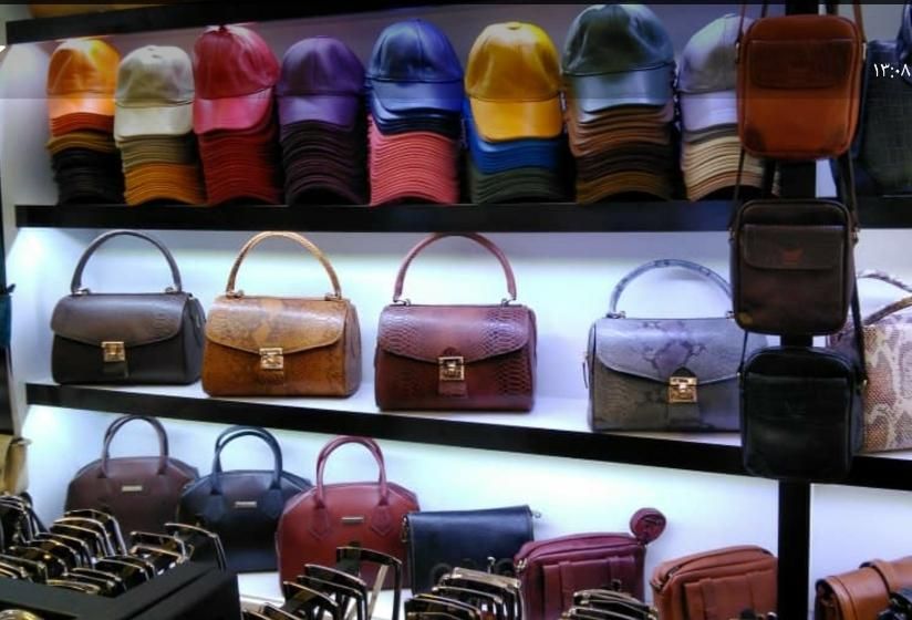 کلاه چرم طبیعی|لباس|شیروان (خراسان), |دیوار