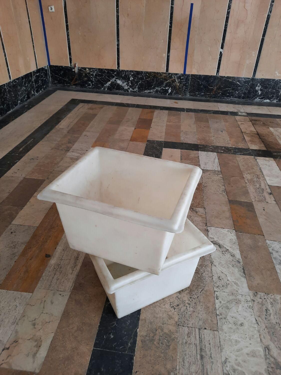 ۲ عدد وان پلاستیکی|ظروف نگهدارنده، پلاستیکی، یک‌بارمصرف|تهران, تهرانسر شرقی|دیوار