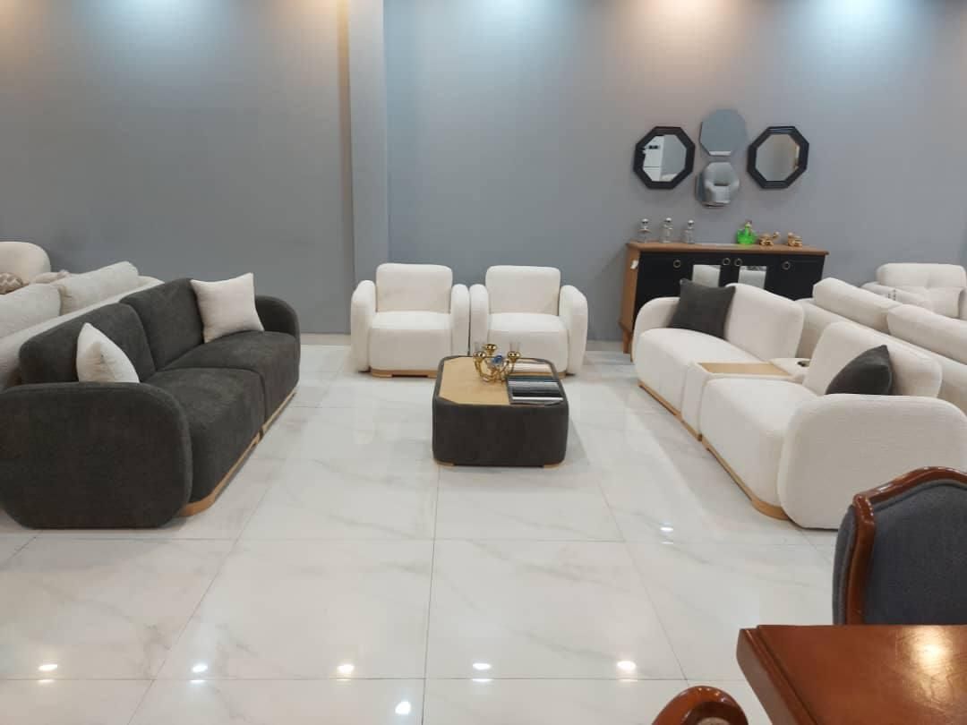 ساخت انواع مبلمان ونهار خوری میز عسلی|مبلمان خانگی و میز عسلی|رباط‌کریم, وهن آباد|دیوار