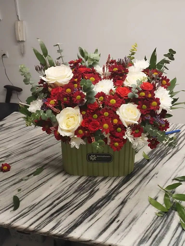 استخدام چندنیروی خانم برای کار تزئینات و بسته بندی|استخدام صنعتی، فنی، مهندسی|پاکدشت, پاکدشت (مامازند)|دیوار