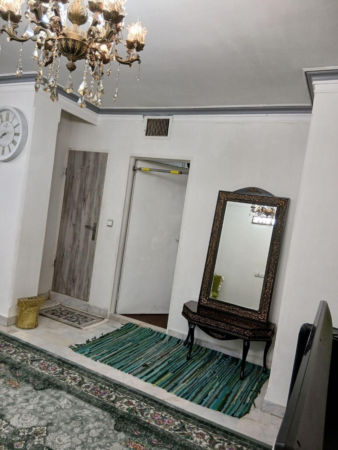 آپارتمان ۶۴متربا پارکینگ سندی ،معاوضه با بزرگتر|فروش آپارتمان|تهران, گلچین|دیوار