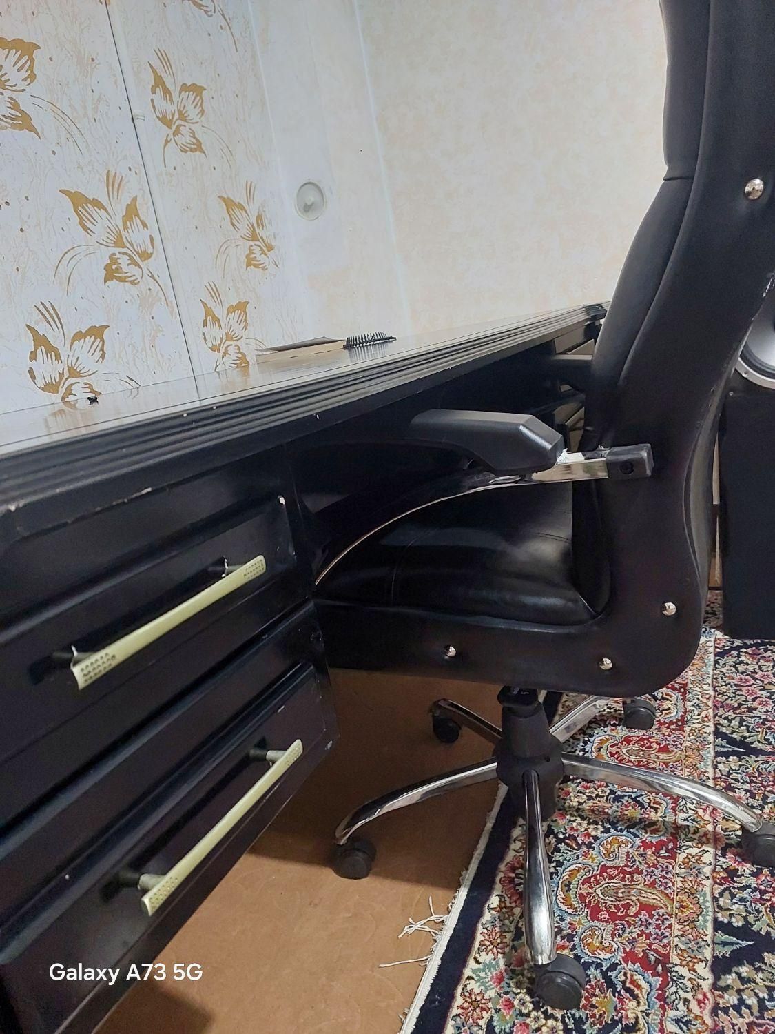 میز اداری(مدیریت)معاوضه با لپ تاپ،گوشی،دوچرخه|دفتر کار|مشهد, نیروی هوایی|دیوار