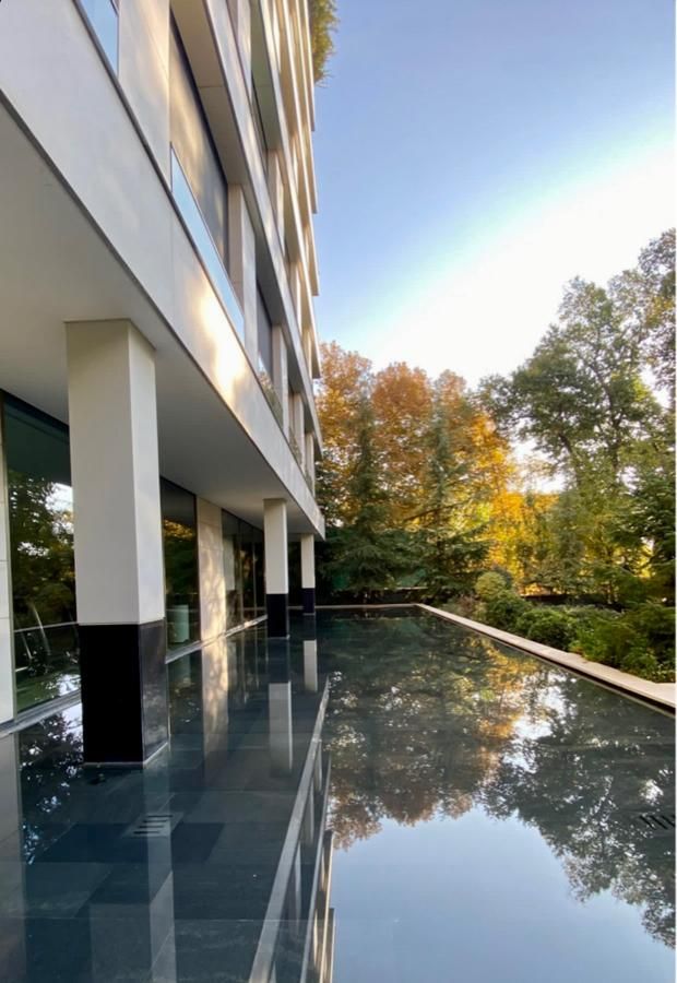 ۳۹۰متر نیاوران برج باغ اروپایی