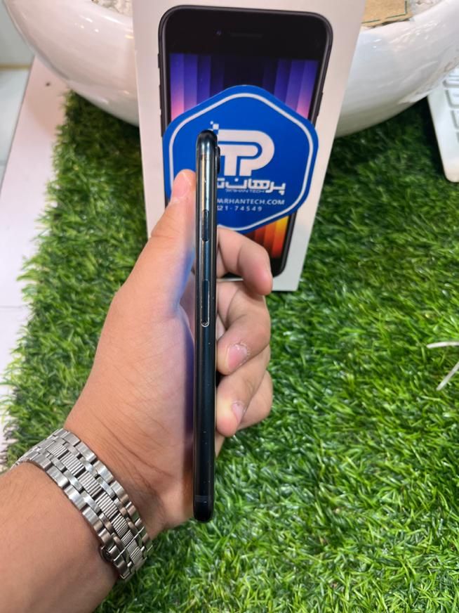 اپل iPhone SE 2022 128G|موبایل|کرج, کوی امامیه|دیوار