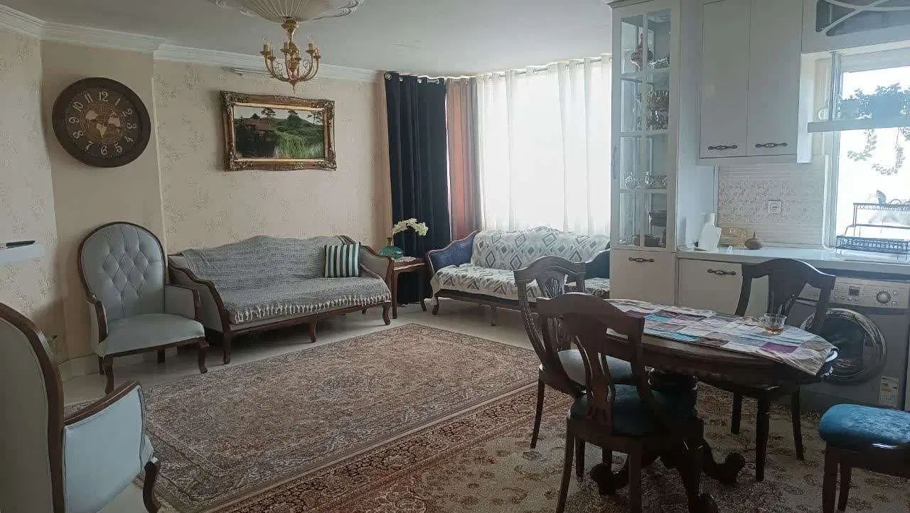 خانه سند دار و بازسازی قیمت مناسب بلوار خیام|فروش آپارتمان|مشهد, زمرد|دیوار