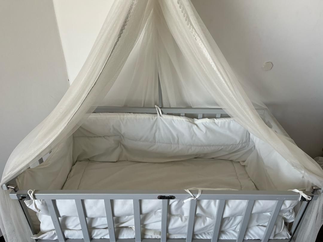 تختخواب نوزاد و گهواره ای عالی|تخت و صندلی بچه|اصفهان, شیخ اشراق|دیوار