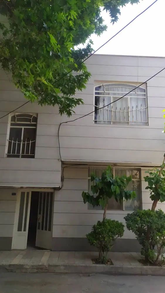 خانه ویلایی دو طبقه|فروش خانه و ویلا|کرج, گلستان|دیوار