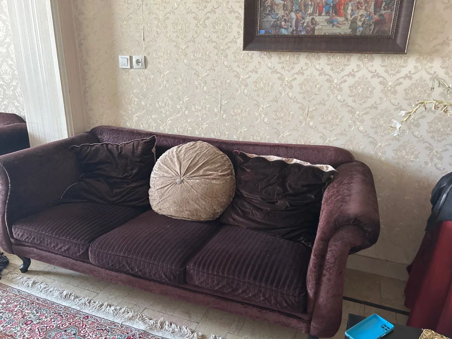 مبل مخمل جنس ترک ۷ نفره همراه تخت دونفره ترک|مبلمان خانگی و میز عسلی|تهران, جنت‌آباد شمالی|دیوار