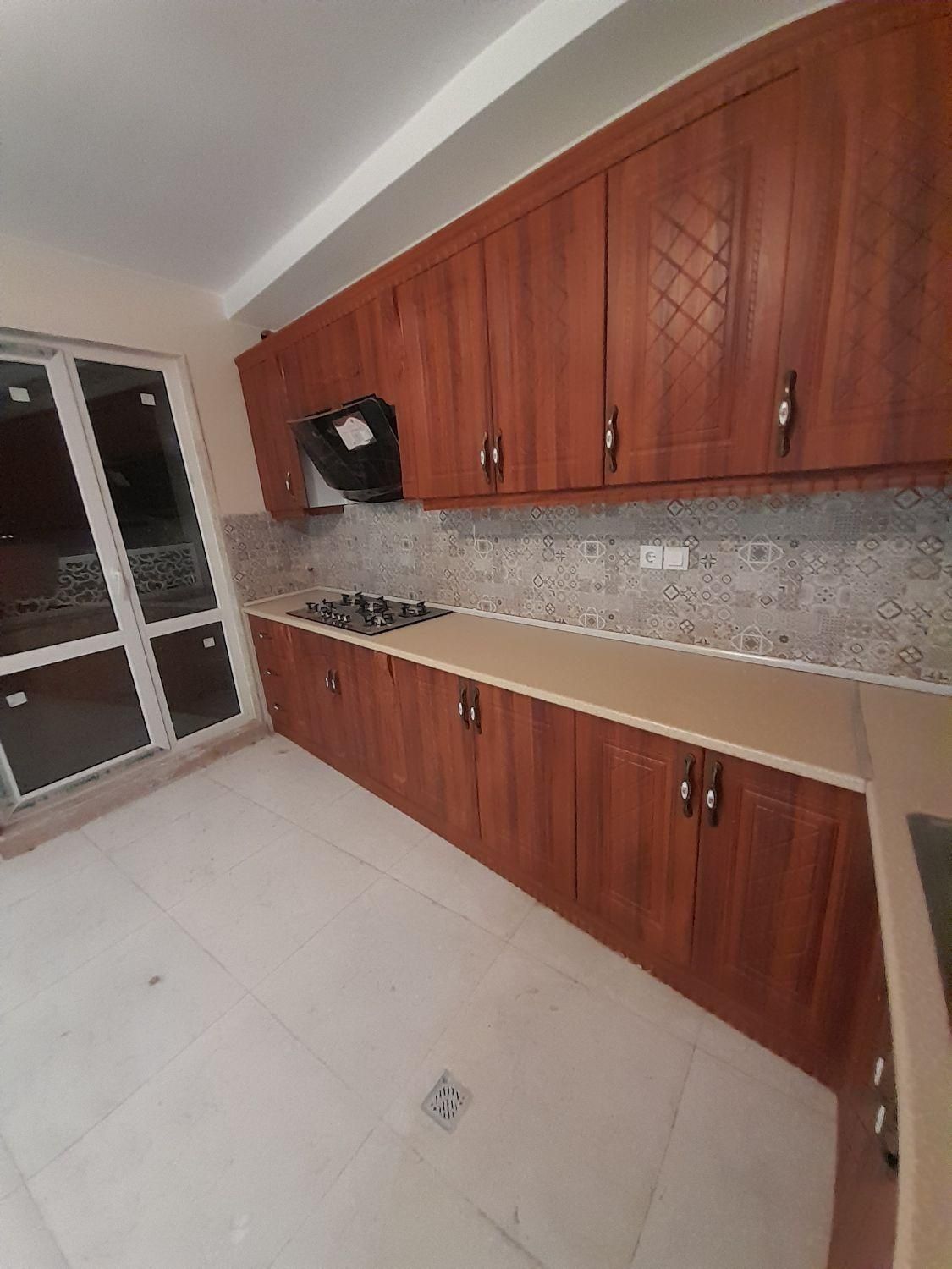 واحد۱۳۴متری/سه خواب/کلیدنخورده/سندار/پارکینگ|فروش آپارتمان|خشکبیجار, |دیوار