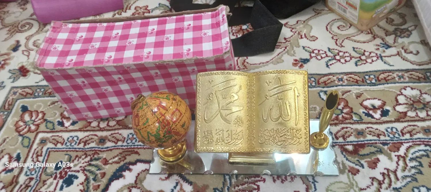 تعدادی اسباب بازی و لوازم اتاق کودک و نوجوان|تخت و صندلی بچه|مشهد, مقدم|دیوار