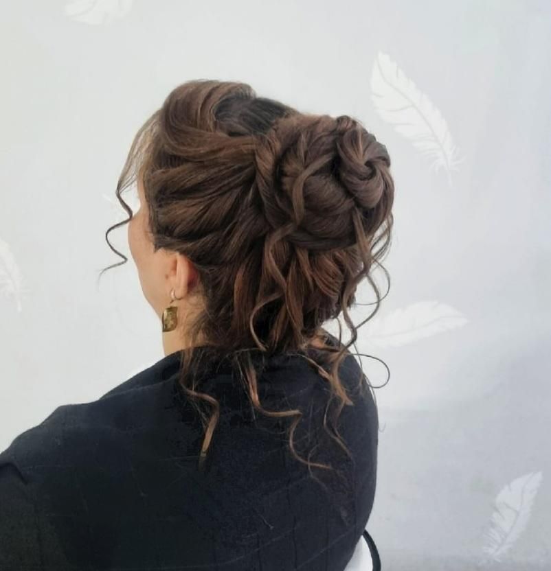 همراهی و عروس طبق بودجه شما|خدمات آرایشگری و زیبایی|بیرجند, |دیوار