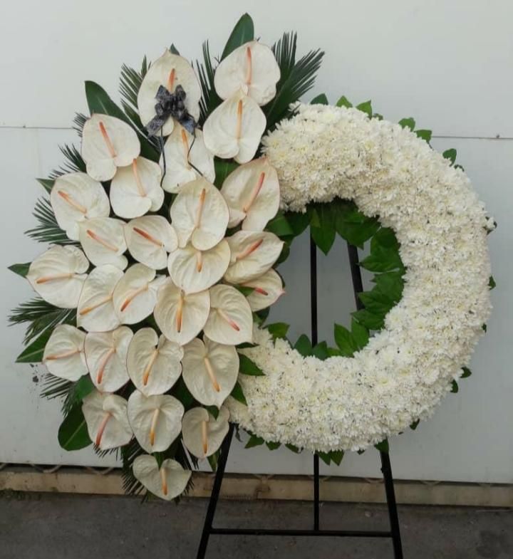 اجاره و فروش انواع تاج گل تسلیت و ترحیم|خدمات پذیرایی، مراسم|تبریز, |دیوار