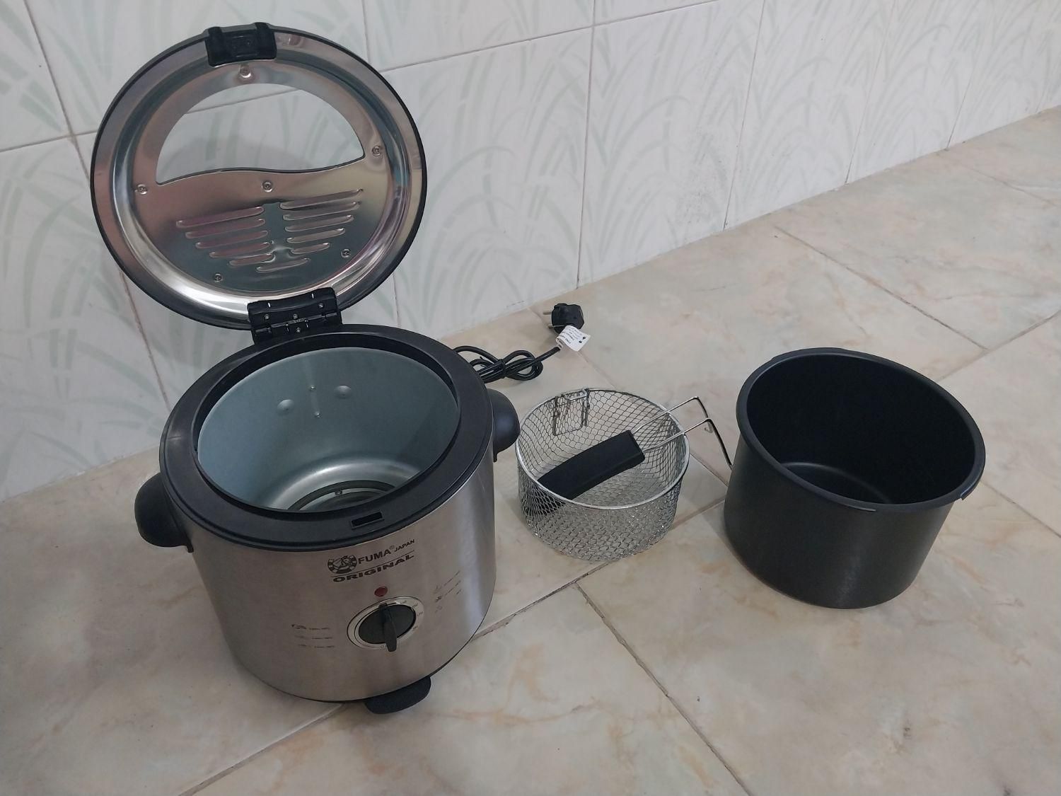 سرخ کن باروغن FUMA فروش فوری به علت اسباب کشی|سایر لوازم برقی|نهاوند, |دیوار