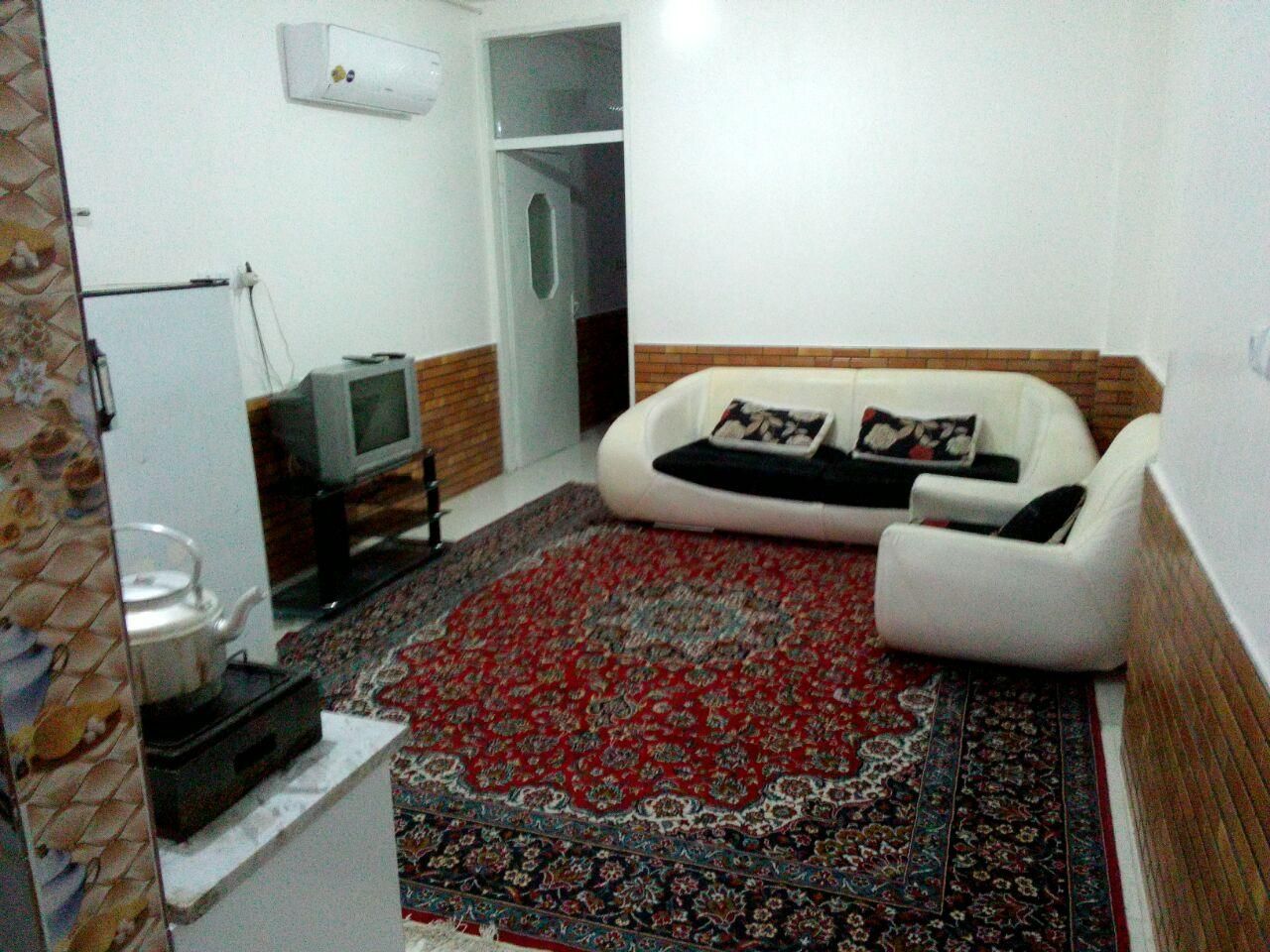 اجاره ویلای۳۰۰متری همراباغذای خانگی|اجارهٔ کوتاه‌مدت ویلا و باغ|ساری, |دیوار