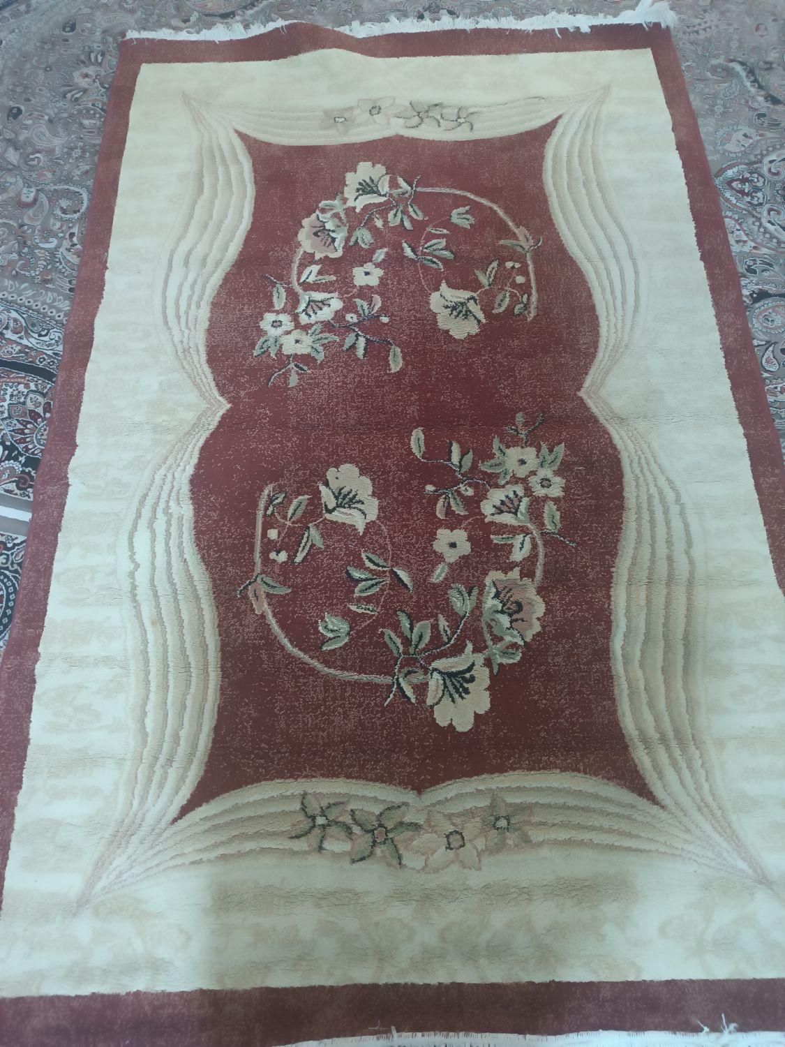یک عدد فرش 6 متری بدون سوختگی و خرابی|فرش|کرج, کمال‌شهر|دیوار