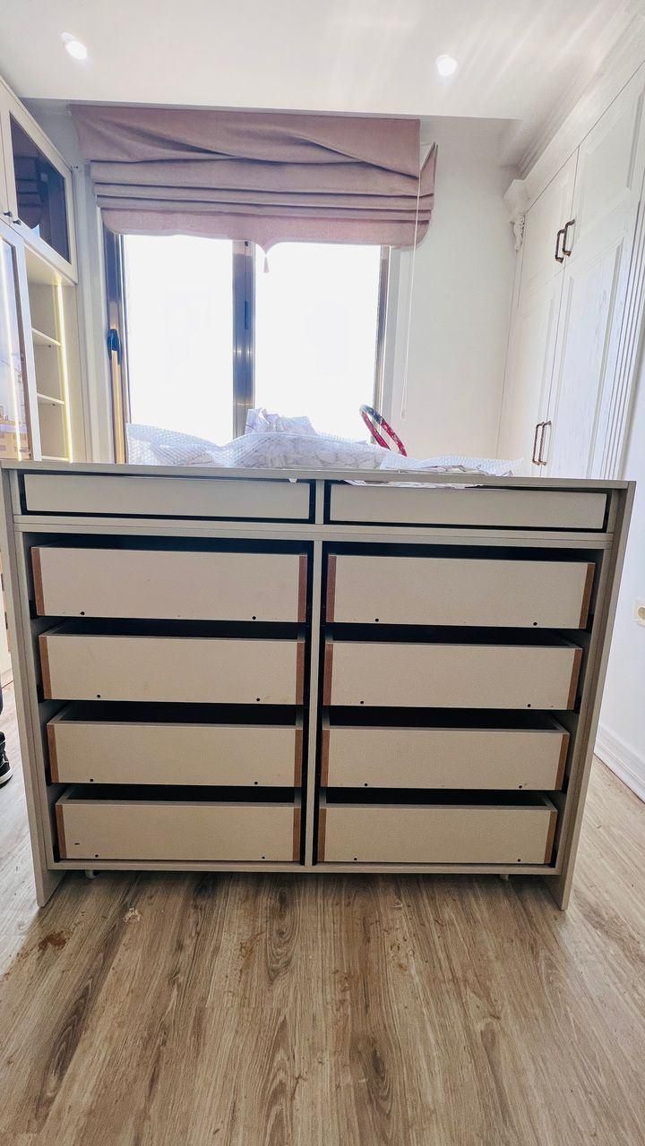 کلوزت|جاکفشی، کمد، دراور|مشهد, فلسطین|دیوار